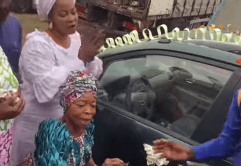 Veteran actress Iya Gbonkan receives car gift