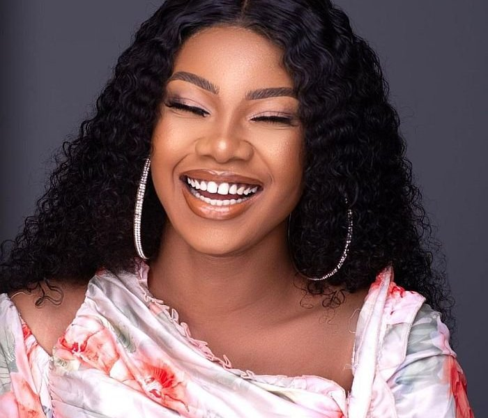 Expect War From Me If I Don’t Get An Apology, Former BBnaija Housemate,Tacha Sets To Sue The Show Organiser, Calls Them ‘419’ and ‘Deceitful’