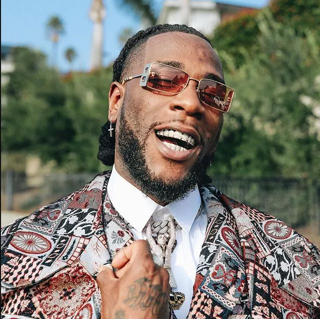 Fuel Never Dey, You Want Go Fight War. How Do You Intend To Reach Battlefield?”- Burna Boy Lashed Nigerian Govt (VIDEO)