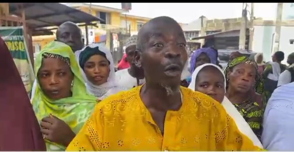 Somolu Muslim Community